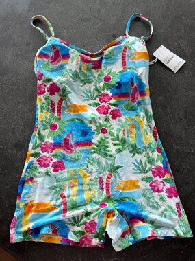 NWT Kavala Lanai Solta Surf Suit Size L